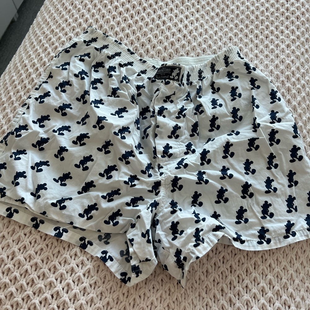 Súper comfy and cute Mickey Mouse pijama Shorts